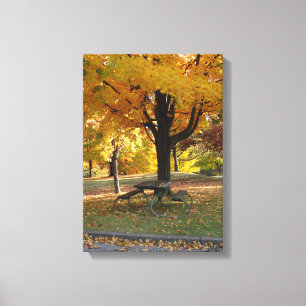 Toile Scène d'automne avec table de pique-nique.