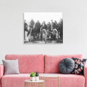 Toile Scouts Lakota et soldats blancs Posés Derrière (Insitu(Salon))