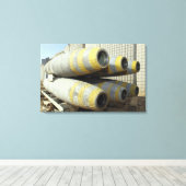 Toile Six bombes GBU-12 sont dans un rack (Insitu (Plancher de Bois))