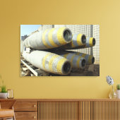 Toile Six bombes GBU-12 sont dans un rack (Insitu(Salon))