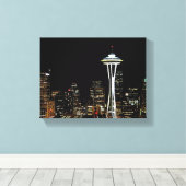 Toile Skyline Seattle la nuit, avec Space Needle. (Insitu (Plancher de Bois))