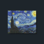 Toile Starry Night Vincent van Gogh Peinture<br><div class="desc">Ce magnifique design d'art montre le célèbre tableau du peintre post-impressionniste néerlandais Vincent van Gogh, "La nuit étoilée". Peint lors de son séjour à l'asile de Saint Rémy dans les années 1880, van Gogh dépeignait les collines ondulantes et les cyprès qu'il voyait depuis sa fenêtre. Il ajouta aussi le village,...</div>