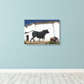 Toile Statue du taureau et cheval espagnol (Insitu (Plancher de Bois))