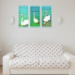 Toile Swans au lac Balaton - triptyque<br><div class="desc">Le lac Balaton abrite ces trois magnifiques cygnes. Ce morceau d'art mural imprimé est composé de trois panneaux séparés, chacun représentant un oiseau majestueux différent nageant dans une direction différente. La couleur turquoise de l'eau crée un contraste saisissant avec les cygnes blancs. Alma Wad est une artiste hongroise autodidacte, et...</div>