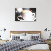 Toile tasse de café latte sur la table, gros plan (Insitu(Chambre))
