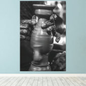 Toile The Master’s Touch: Traditional Pottery Shaping in (Insitu (Plancher de Bois))