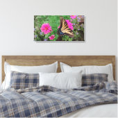 Toile Tiger Swallowtail parmi les fleurs roses et violet (Insitu(Chambre))