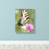 Toile Tiger Swallowtail sur chardon (Insitu (Plancher de Bois))