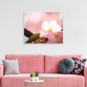 Toile Timide, la fleur de sakura se protège derrière ses (Insitu(Salon))