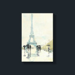 Toile Tour Eiffel | Paris sous la pluie<br><div class="desc">© Avery Tillmon / Pomme sauvage. Une image vintage de Paris,  et des promeneurs. Une image de la Tour Eiffel est visible.</div>