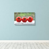 Toile Trois tomates sur le mur (Insitu (Plancher de Bois))