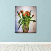 Toile Tulipes rouges Mur en briques blanches (Insitu (Plancher de Bois))