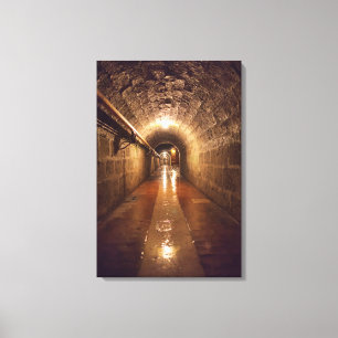 Toile Tunnel de mine de sel faiblement éclairé