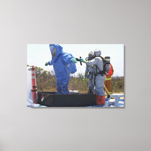 Toile Un aviateur se tient dans une baignoire (Recto)