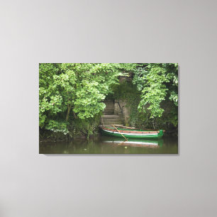 Toile Un bateau de rangée Roped à quelques escaliers l