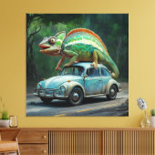 Toile Un caméléon perché sur une voiture dans un tableau (Insitu(Salon))