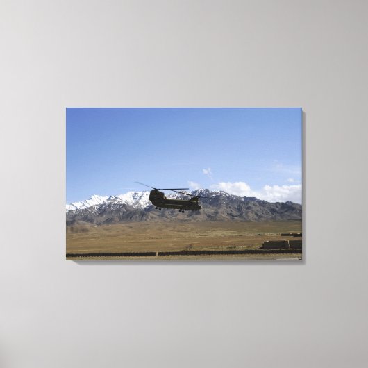 Toile Un Chinook CH-47 décolle (Recto)