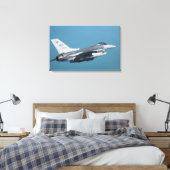 Toile Un Faucon de combat F-16 en vol (Insitu(Chambre))
