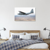 Toile Un Hercules C-130 s'envole dans le ciel (Insitu(Chambre))