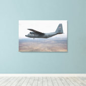 Toile Un Hercules C-130 s'envole dans le ciel (Insitu (Plancher de Bois))