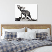 Toile Un jeune éléphant pris dans un piège (Insitu(Chambre))