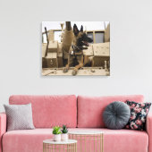 Toile Un ouvrier militaire assis sur un M2A3 (Insitu(Salon))