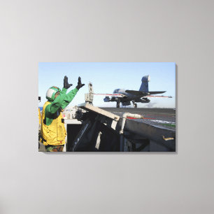 Toile Un Prowler EA-6B démarre depuis le poste de pilota