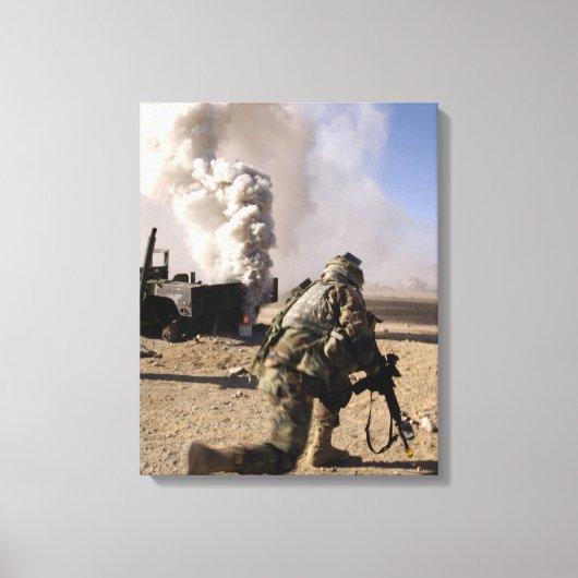 Toile Un soldat réagit à une explosion contrôlée (Recto)