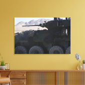 Toile Un véhicule blindé léger tire (Insitu(Salon))