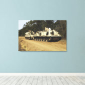Toile Un véhicule de récupération M-88 commence à remorq (Insitu (Plancher de Bois))