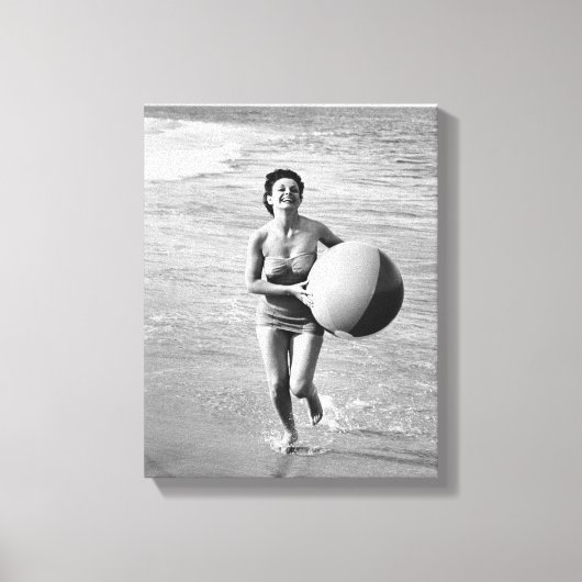 Toile Une femme avec un Beach Ball (Recto)