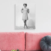 Toile Une femme en train de (Insitu(Salon))