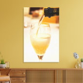 Toile Une flûte en verre de champagne remplie de Gosset (Insitu(Salon))
