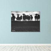 Toile Vaches noires et blanches le long de la clôture (Insitu (Plancher de Bois))