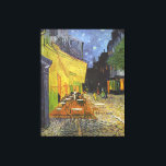 Toile Van Gogh; Café Terrasse le soir, Art Vintage<br><div class="desc">Café Terrace at Night, également connu sous le nom de Cafe Terrace sur la Place du Forum par Vincent van Gogh est une peinture architecturale de post impressionnisme d'art vintage offrant une vue extérieure sur un restaurant avec tables, chaises, serveurs, personnes et étoiles dans le ciel nocturne. Van Gogh a...</div>