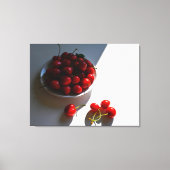 Toile Vie morte esthétique avec cerises mûres sur blanc (Recto)