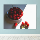 Toile Vie morte esthétique avec cerises mûres sur blanc (Insitu (Plancher de Bois))