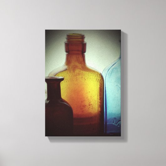 Toile Vintage Bottle Still Life (Recto)