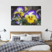 Toile violette et jaune enveloppée (Insitu(Chambre))