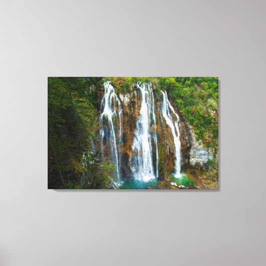 Toile Vue surélevée d'une cascade, Croatie (Recto)