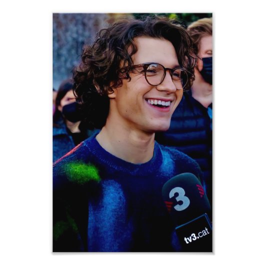 Tom Holland met sweater Foto Afdruk (Voorkant)