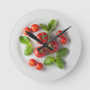Tomate et horloge murale de Basil
