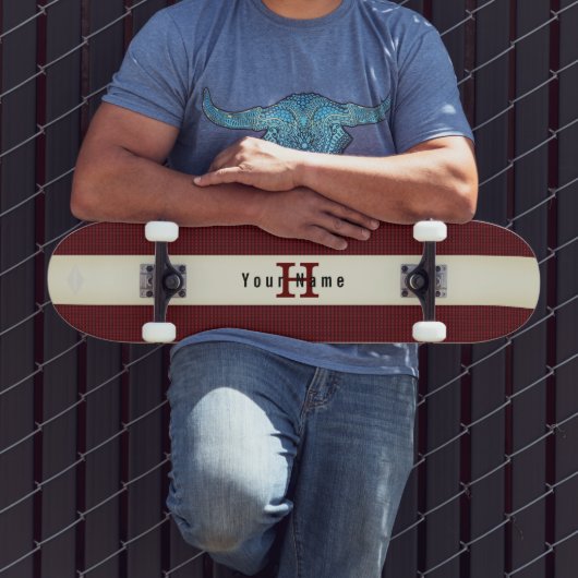 Tone Red Skateboard met de naam HAMbyWG (Buiten 3)