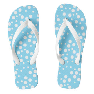 Tongs bleu clair à pois blancs d'aspect cool