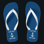 Tongs Capitaine nautique fait sur commande de bateau<br><div class="desc">Le bateau nautique de bleu marine et blanc fait sur commande d'ancre captain des bascules électroniques. Les pantoufles personnalisées de plage avec le bateau ancrent le logo. Sandales maritimes pour des enthousiastes de marin et de navigation. Couleur personnalisable. Cadeau frais de fête d'anniversaire ou idée de cadeau pour des amis,...</div>