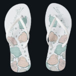 Tongs CHAUSSURES mariages | Coquillages modernes Corail<br><div class="desc">Un design corallien et coquillages turquoises. Calligraphie manuscrite qui dit Happily Ever After - parfait pour la mariée et le marié à porter sur la plage pour leur cérémonie de mariage sur la plage. Conception créée pour TheBarefootBride™ par © WhimsicalArtwork™. Il fait partie d'une collection de papeterie mariage avec accessoires...</div>