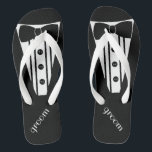 Tongs Couleur Tuxedo Personnaliser<br><div class="desc">La touche parfaite à votre plage de destination ou mariage au bord de la piscine. CUSTOMISEZ LA COULEUR - tongs avec un tuxedo formel blanc, chemise blanche et cravate arc. Votre marié se mariera avec style avec ces "Tuxedo Flip-Flops formels" à la mode Ajouter un style de robe mariage assorti...</div>