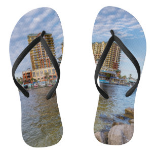 Tongs de plage de la promenade de Destin Harbor