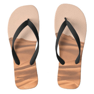 Tongs désert, dune de sable
