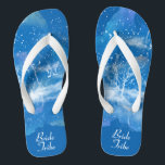 Tongs Élégant Bleu Blanc Mariage Mariée Tribe Flip Flops<br><div class="desc">Avec un motif classique dégradé de bleu et blanc, ces élégantes tongs sont un cadeau mémorable pour les membres de la fête de mariage : mariée, demoiselle d'honneur, mère de la mariée, femme d'honneur... Ils ajouteront une dose élégante de glamour à votre jour de mariage, de fête de bachelorette ou...</div>